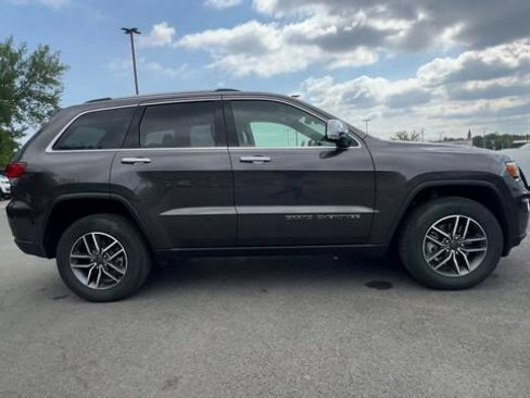 Used 2021 Jeep Grand Cherokee Limited AWD/4WD image 9