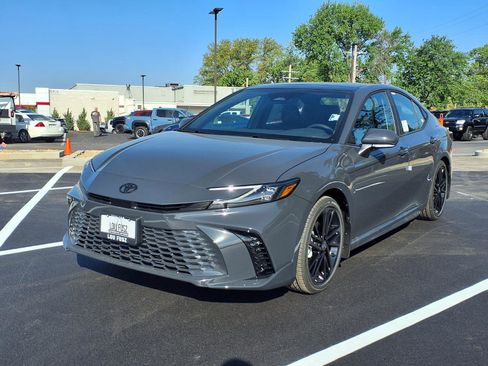 New 2026 Toyota Camry XSE FWD image 28
