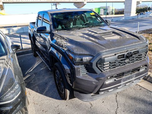 Used 2024 Toyota Tacoma TRD Sport image 6