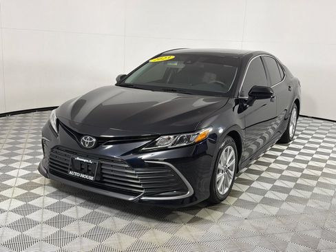 Used 2023 Toyota Camry LE FWD image 10
