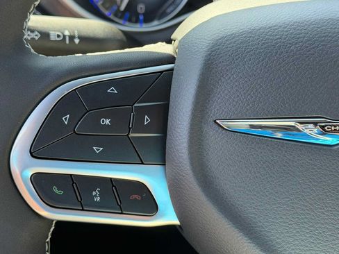 New 2026 Chrysler Pacifica Select AWD/4WD image 16