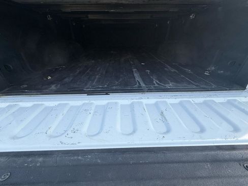 Used 2018 RAM 3500 SLT w/ Cold Weather Group image 14