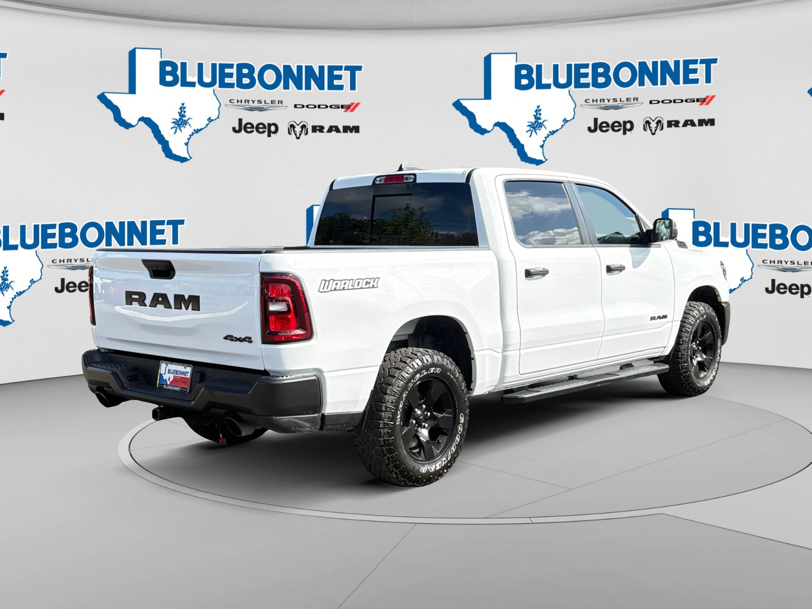Used 2025 RAM 1500 Warlock AWD/4WD image 5