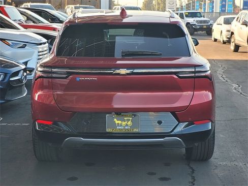 Used 2025 Chevrolet Equinox EV LT w/ Convenience Package image 5