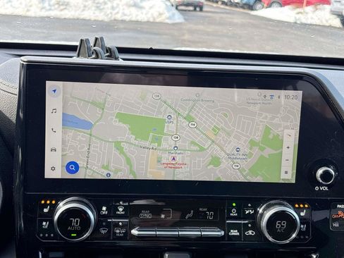 Used 2023 Toyota Highlander Limited image 23