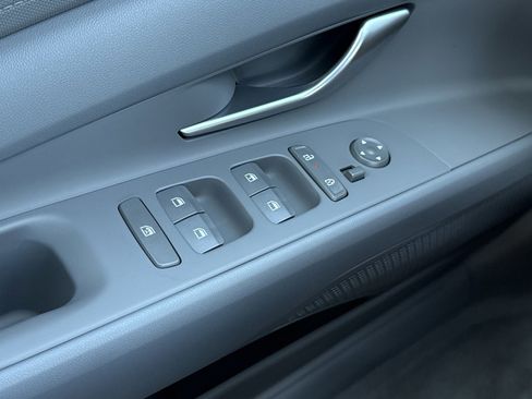 New 2026 Hyundai Elantra SE FWD image 15