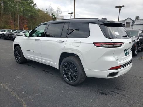 New 2025 Jeep Grand Cherokee L Summit image 4