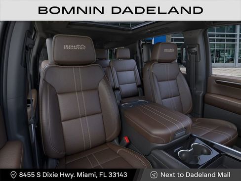 New 2026 Chevrolet Suburban High Country AWD/4WD image 17