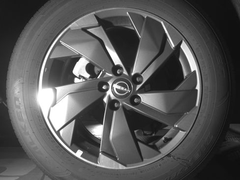 Used 2025 Nissan Rogue SV FWD image 15