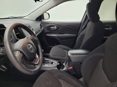 Used 2020 Jeep Cherokee Latitude image 17