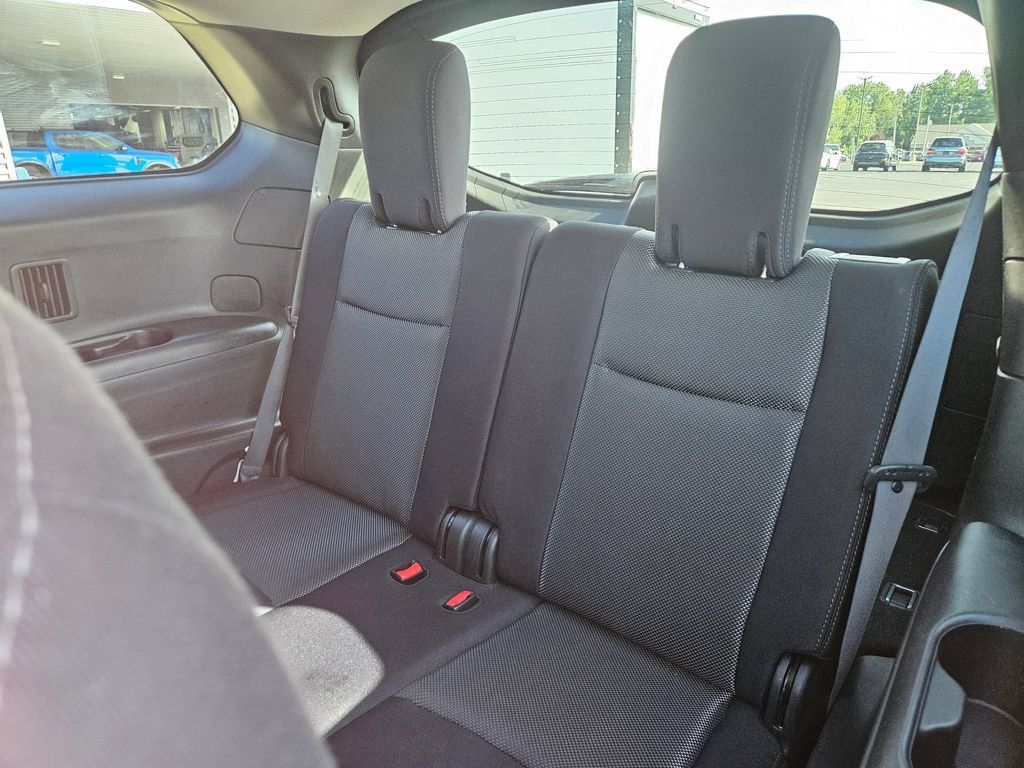 Used 2017 Nissan Pathfinder SV w/ SV Tech Package AWD/4WD image 21