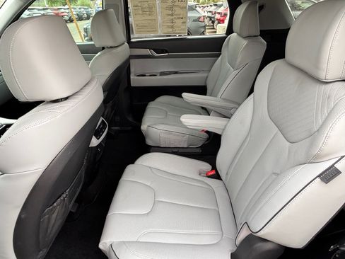 Used 2023 Hyundai Palisade SEL w/ Cargo Package FWD image 28