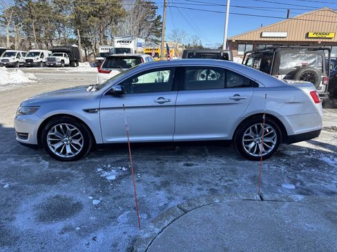 Used 2013 Ford Taurus Limited image 6