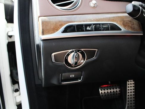 Used 2015 Mercedes-Benz S 550 Sedan image 13