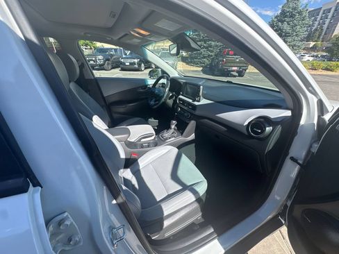 Used 2019 Hyundai Kona Limited FWD image 16