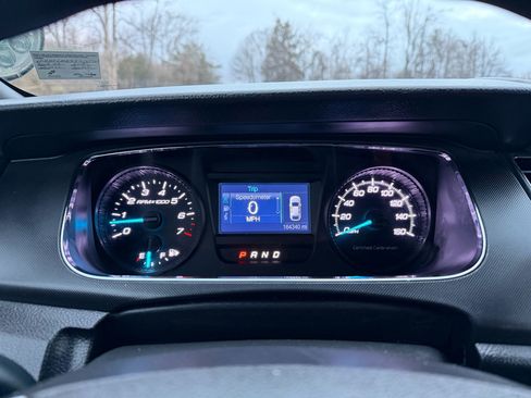 Used 2018 Ford Taurus Police Interceptor AWD image 11