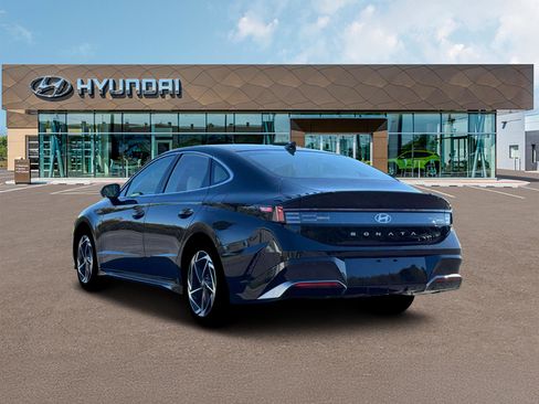 New 2026 Hyundai Sonata SEL FWD image 5