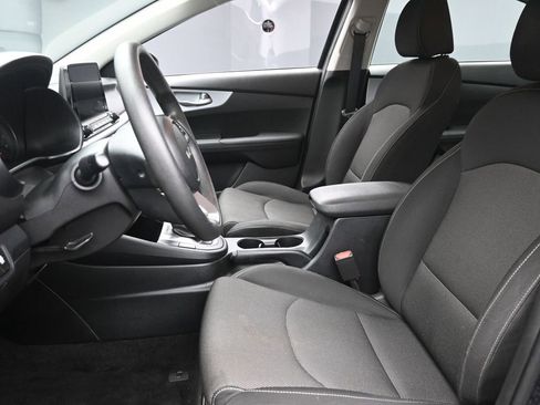 Used 2024 Kia Forte LXS image 13