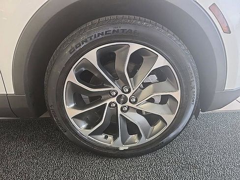 Used 2022 Lincoln Nautilus Reserve AWD/4WD image 41