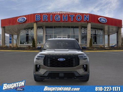 Used 2026 Ford Explorer ST-Line w/ ST-Line Street Pack AWD/4WD image 5