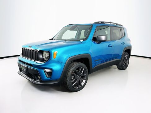 Used 2021 Jeep Renegade Latitude image 3