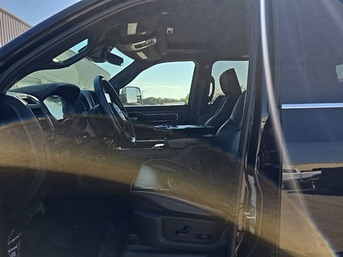 Used 2020 RAM 2500 Limited AWD/4WD image 9