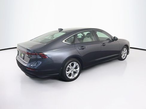 Used 2025 Honda Accord LX image 9