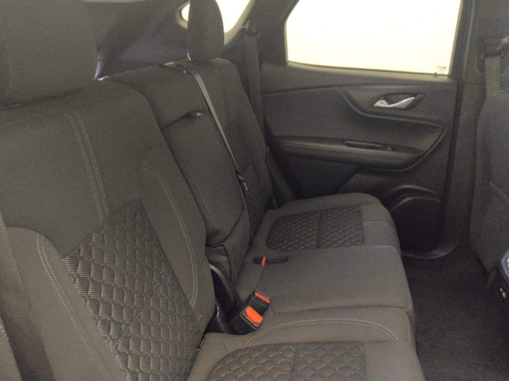 Used 2020 Chevrolet Blazer LT FWD image 19