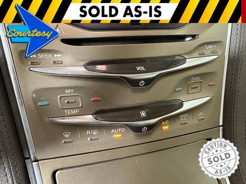 Used 2013 Lincoln MKX AWD image 31