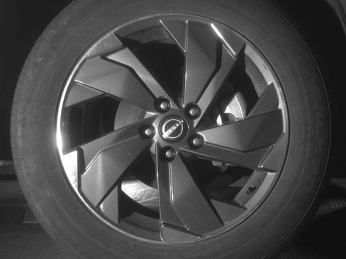 Used 2025 Nissan Rogue SV FWD image 13