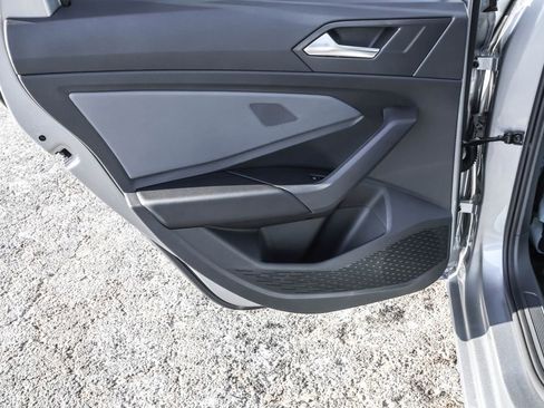 New 2026 Volkswagen Jetta SE FWD image 33