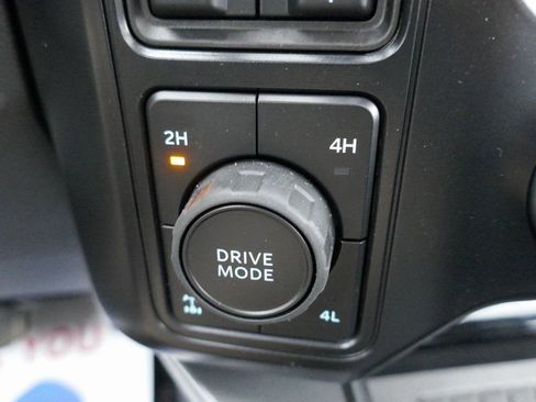 New 2026 Ford F250 Lariat w/ Black Appearance Package image 21