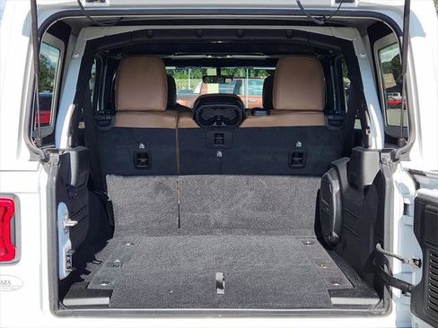 Certified 2022 Jeep Wrangler Unlimited Rubicon w/ LED Lighting Group image 9