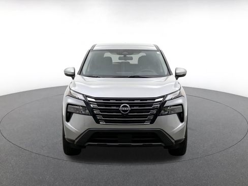 Used 2025 Nissan Rogue SV FWD image 2