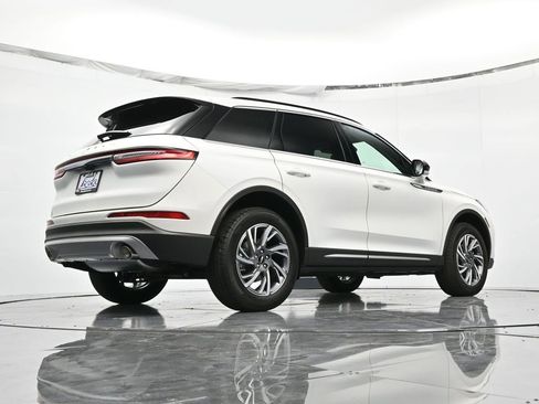 New 2026 Lincoln Corsair Premiere image 40