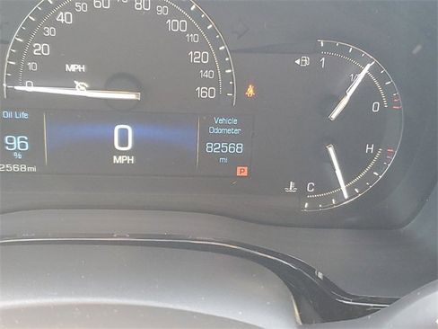 Used 2018 Cadillac XT5 FWD image 16