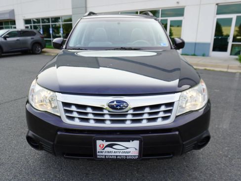 Used 2012 Subaru Forester 2.5X Premium w/ All-Weather Pkg AWD/4WD image 2