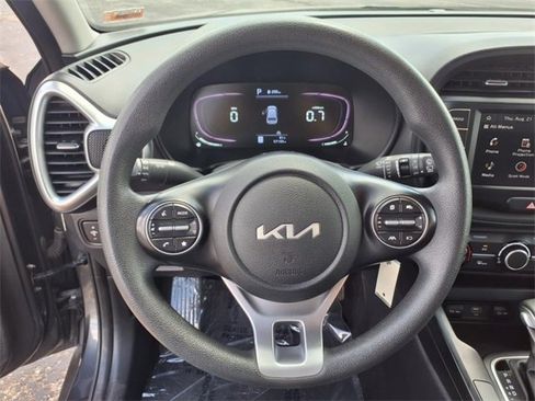 Used 2023 Kia Soul LX w/ Option Group 015 image 48