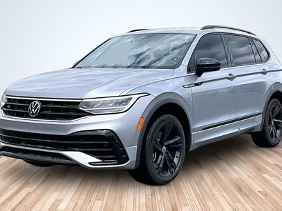 Used 2023 Volkswagen Tiguan SE R-Line