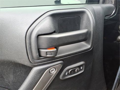 Used 2017 Jeep Wrangler Unlimited Sport image 12