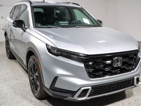 Used 2023 Honda CR-V Sport Touring image 5