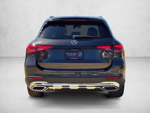 Used 2026 Mercedes-Benz GLC 300 image 8