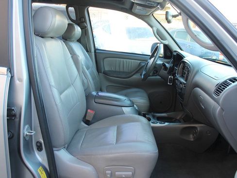 Used 2003 Toyota Sequoia Limited RWD image 34