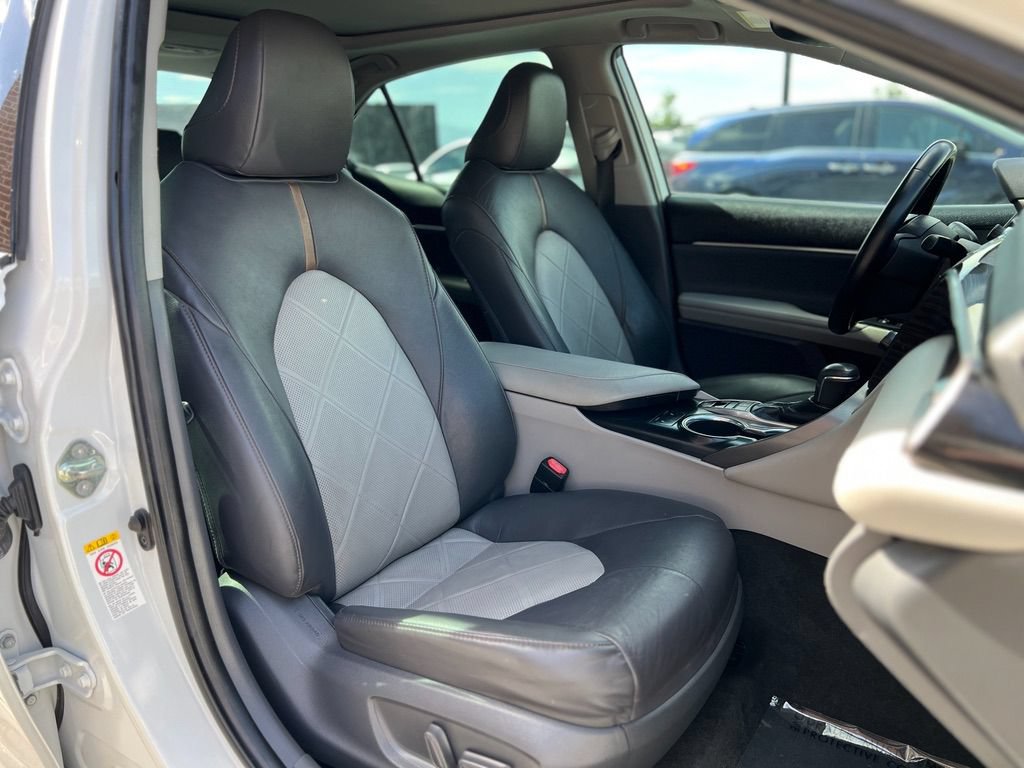 Used 2019 Toyota Camry XLE w/ Driver Assist Package FWD image 25
