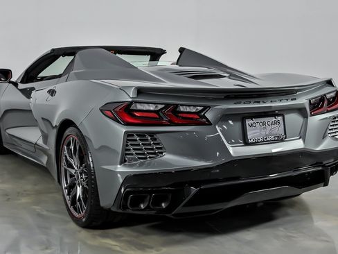 Used 2023 Chevrolet Corvette Stingray Premium Conv w/ Z51 Performance Package RWD image 10