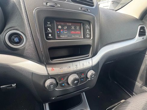 Used 2012 Dodge Journey SXT w/ Flexible Seating Group image 35