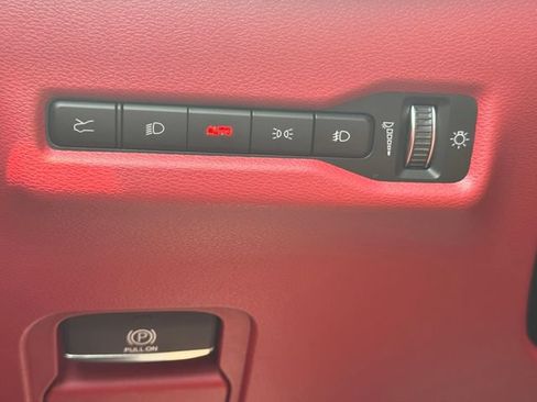 Used 2025 Jeep Wagoneer S Launch Edition AWD/4WD image 25