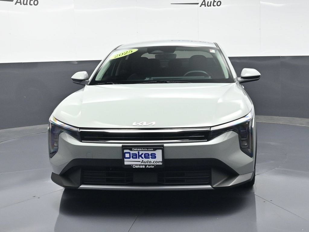 Certified 2025 Kia K4 EX FWD image 2