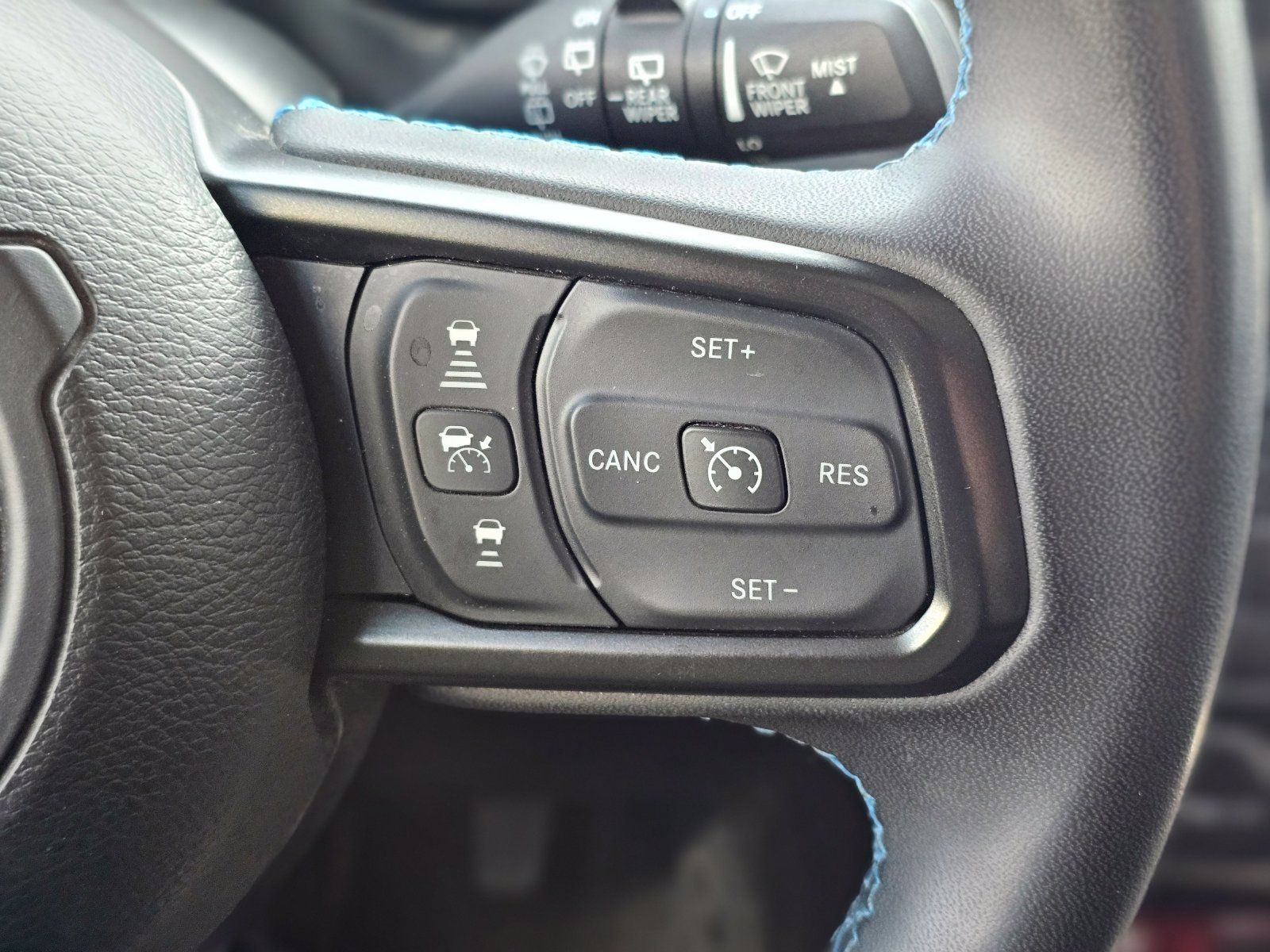 Used 2024 Jeep Wrangler Unlimited Rubicon 4xe AWD/4WD image 26