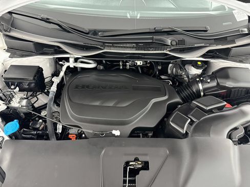 Certified 2025 Honda Odyssey EX-L image 10